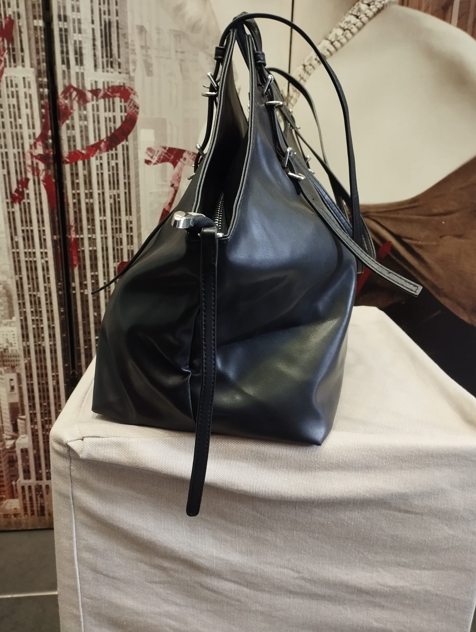 Borsa Nera in Ecopelle con Tracolla - immagine 3