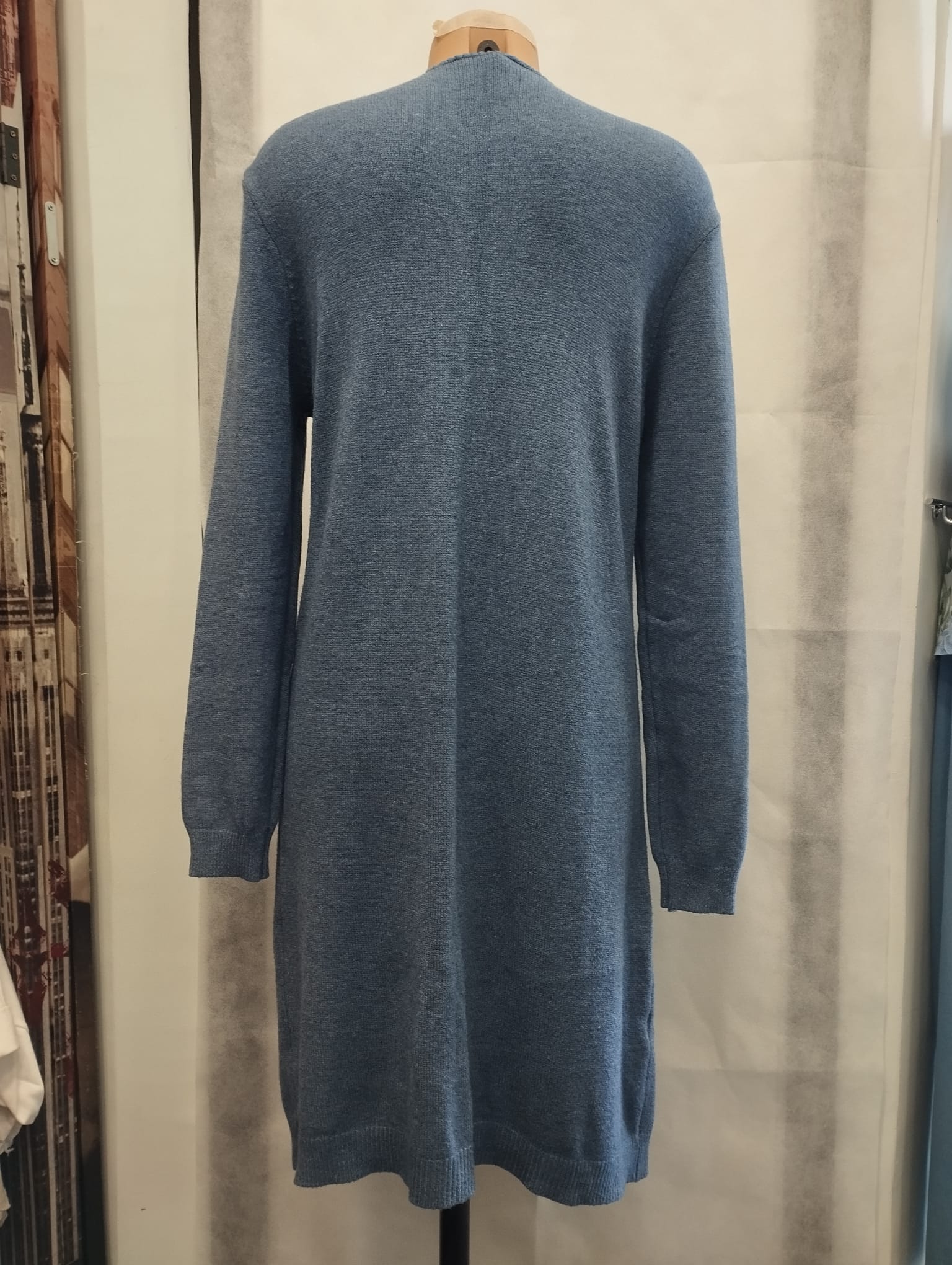 Cardigan Lungo in Lana con Tasche - Colore Avion - immagine 2